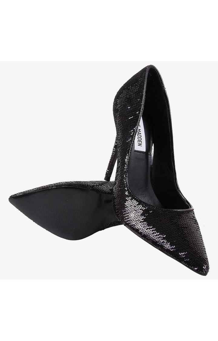 Daisie Black Pumps