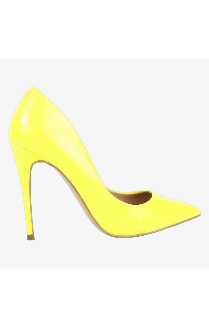 Daisie Yellow Pumps