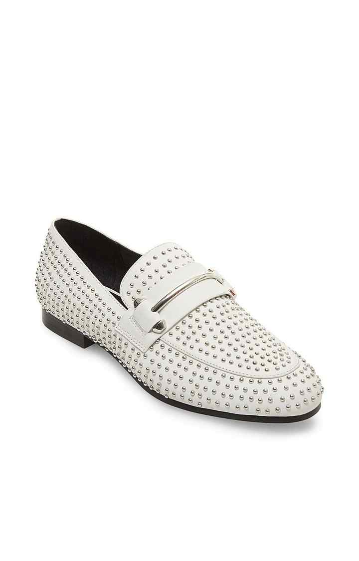 Kast White Closed Flats & Ballerinas