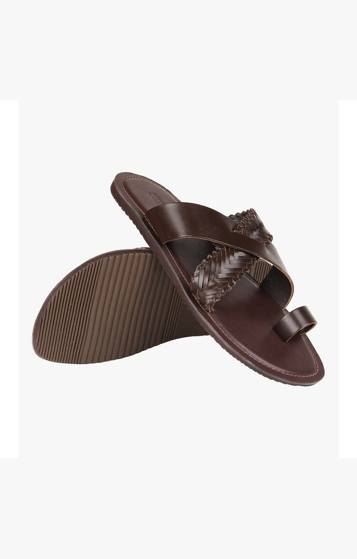 Zig-Zag Brown Sandals & Flip Flops