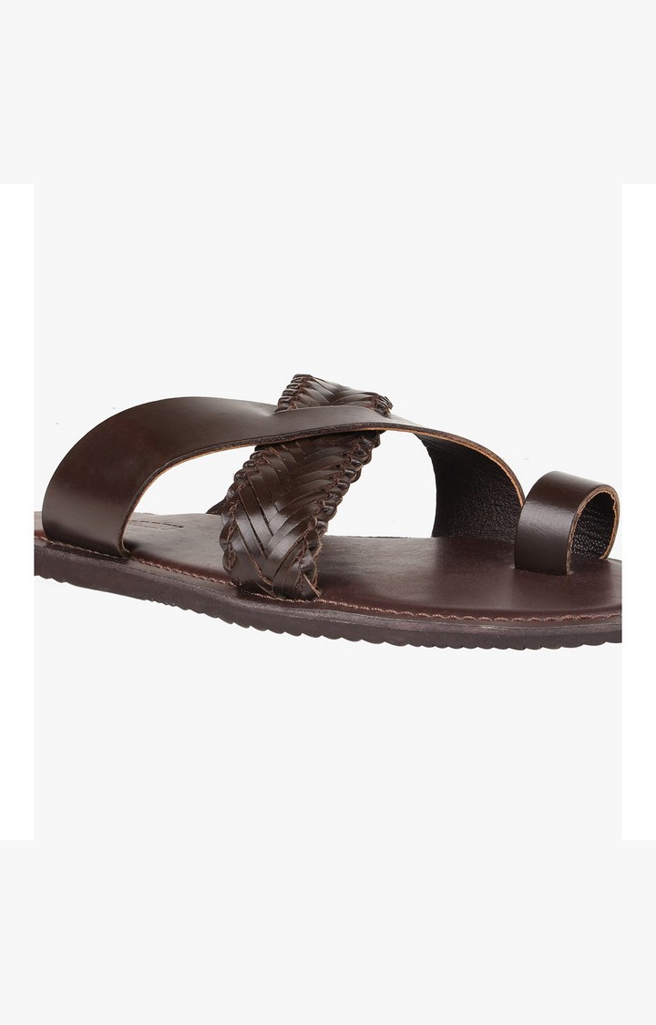 Zig-Zag Brown Sandals & Flip Flops