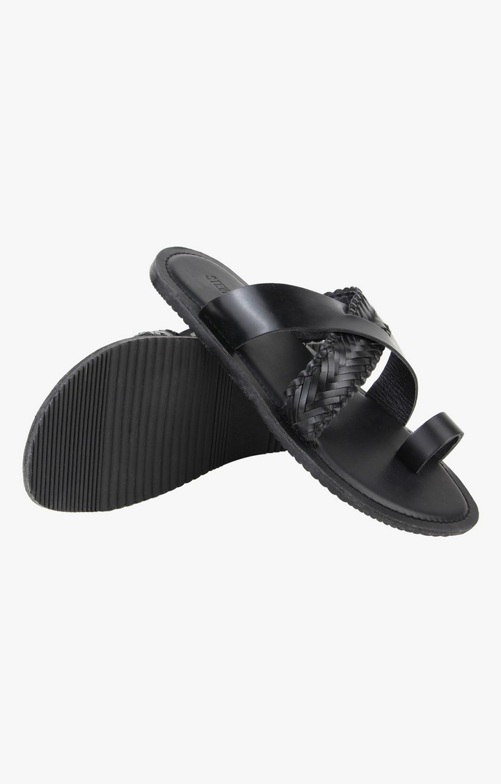 Zig-Zag Black Sandals & Flip Flops