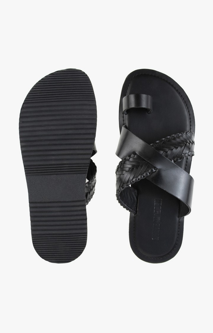 Zig-Zag Black Sandals & Flip Flops