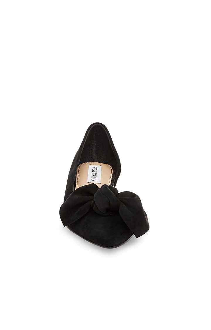 Edina Black Closed Flats & Ballerinas