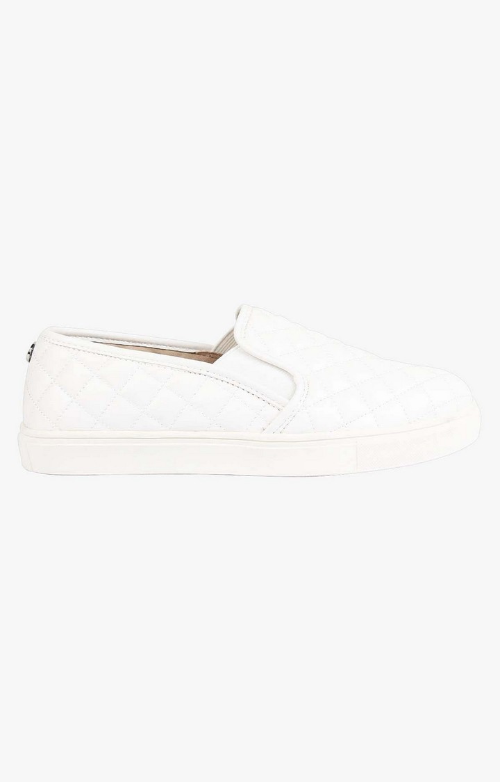 Qianaa White Sneakers