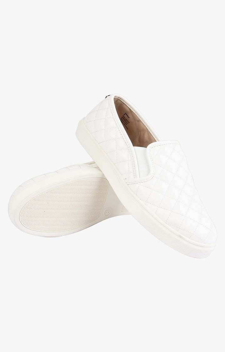 Qianaa White Sneakers