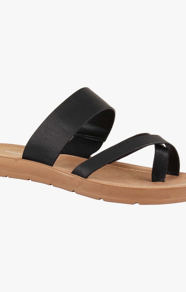 Margy Brown Closed Flats & Ballerinas