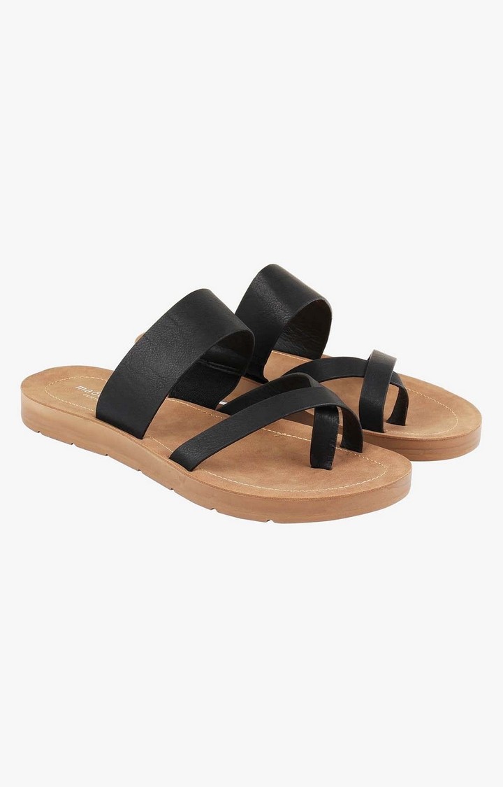 Margy Brown Closed Flats & Ballerinas