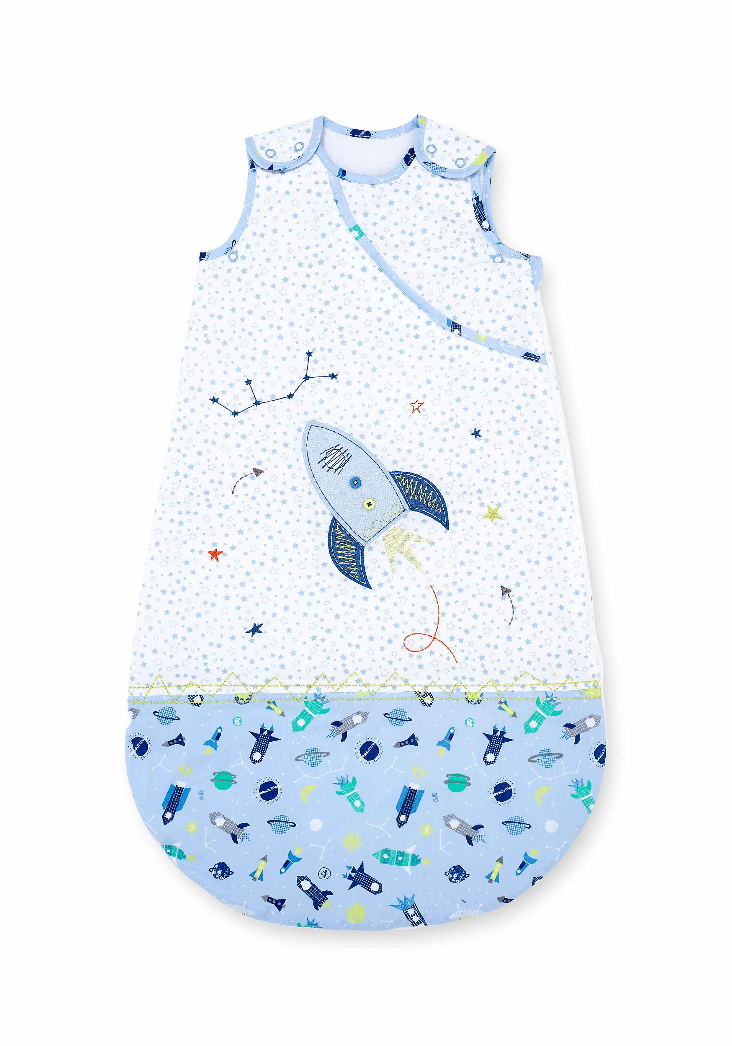 https://cdn.fynd.com/v2/falling-surf-7c8bb8/fyprod/wrkr/products/pictures/item/free/original/000000410100281001/CQlspZOs5p-G1647-1.jpg