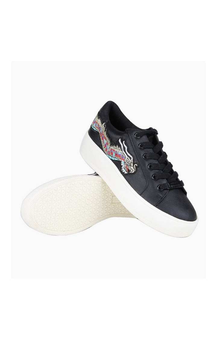 Bertie-D Black Sneakers