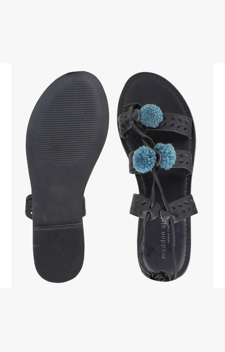 Pom Pom Black Flats