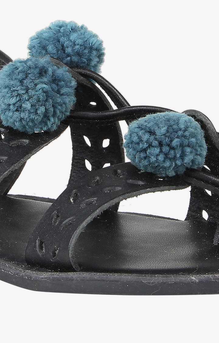 Pom Pom Black Flats