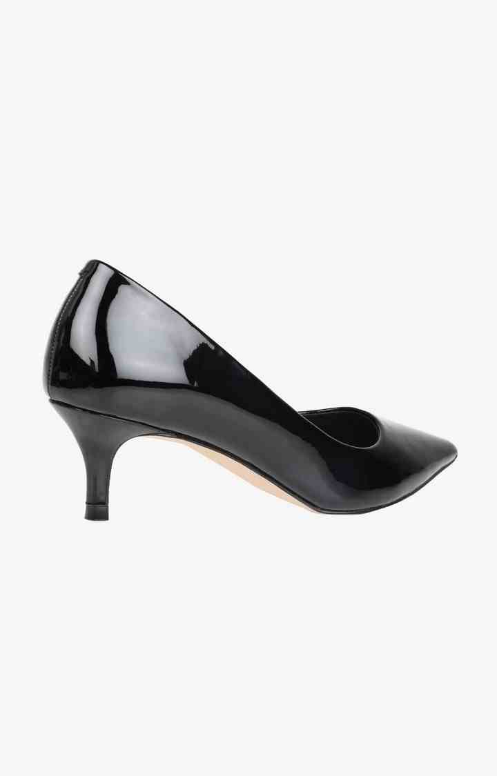 Sabrinah Black Pumps