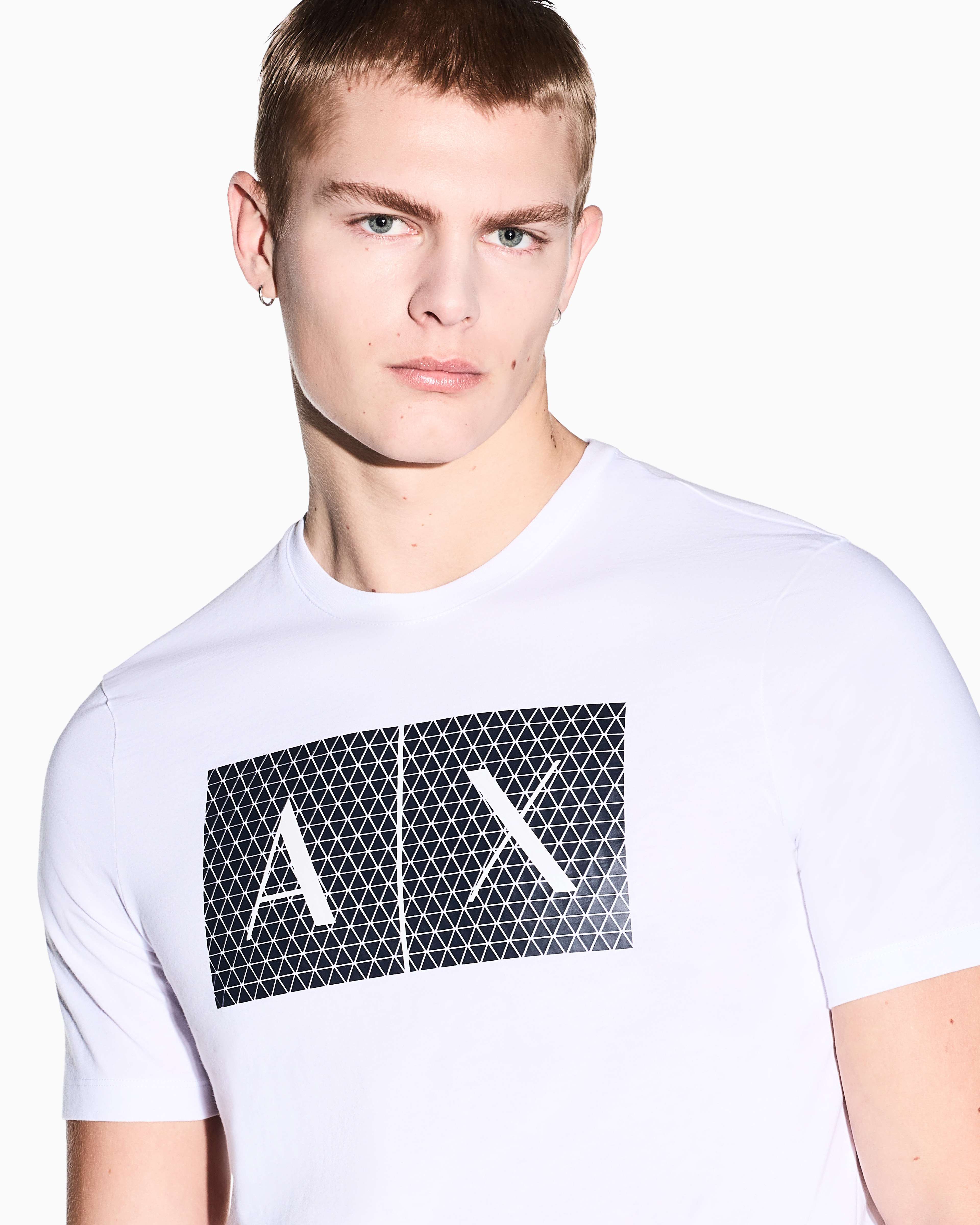 Basics Regular Fit T-SHIRT