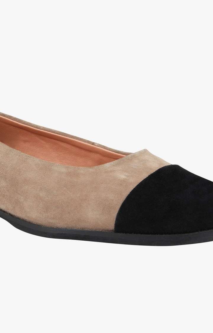 Retro Grey Closed Flats & Ballerinas