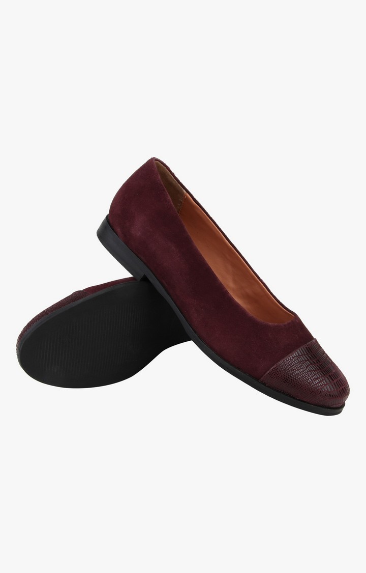 Retro Red Closed Flats & Ballerinas