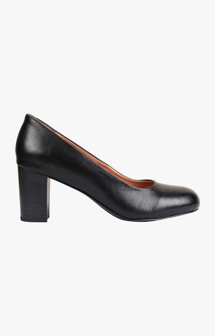 Tracey Black Pumps