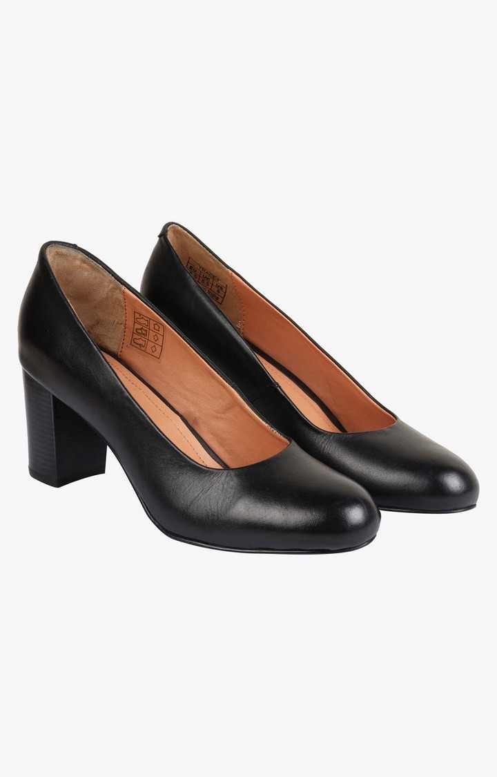 Tracey Black Pumps
