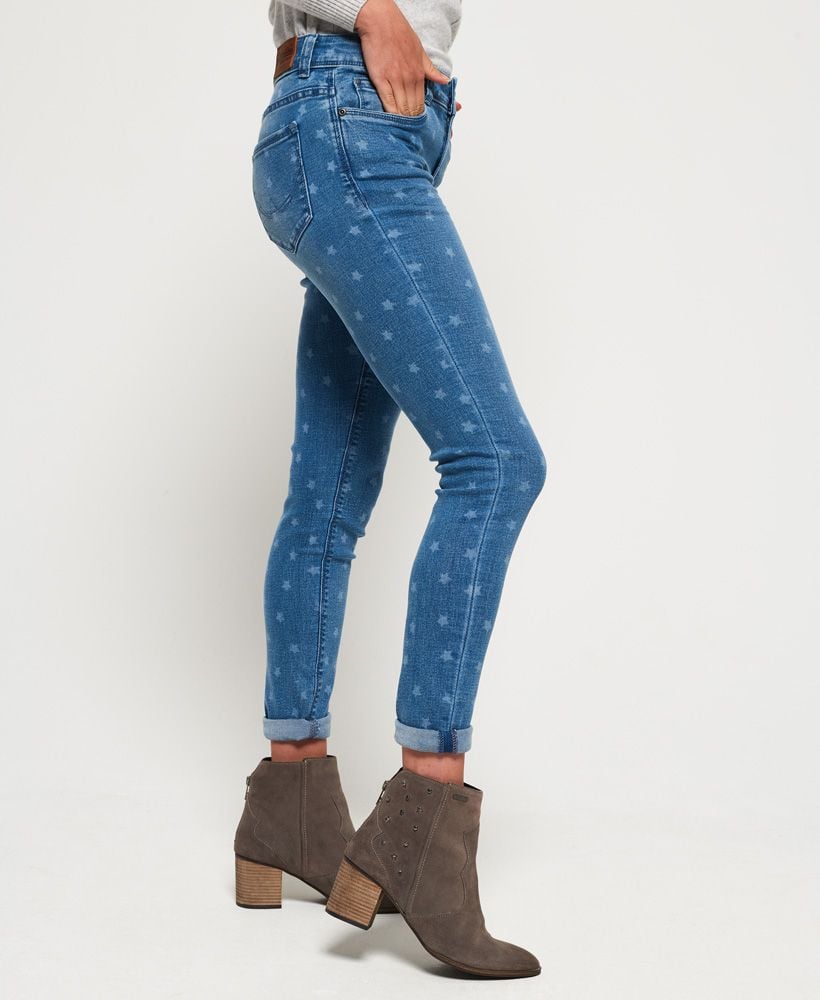 CASSIE SKINNY