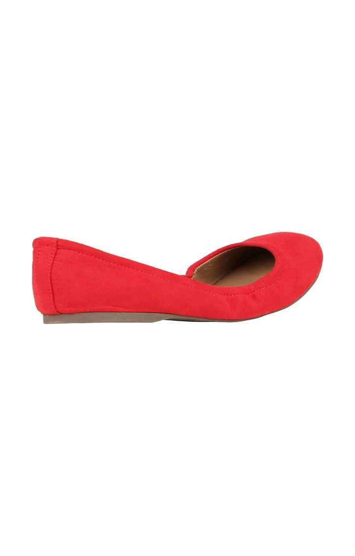 Margyy Red Closed Flats & Ballerinas
