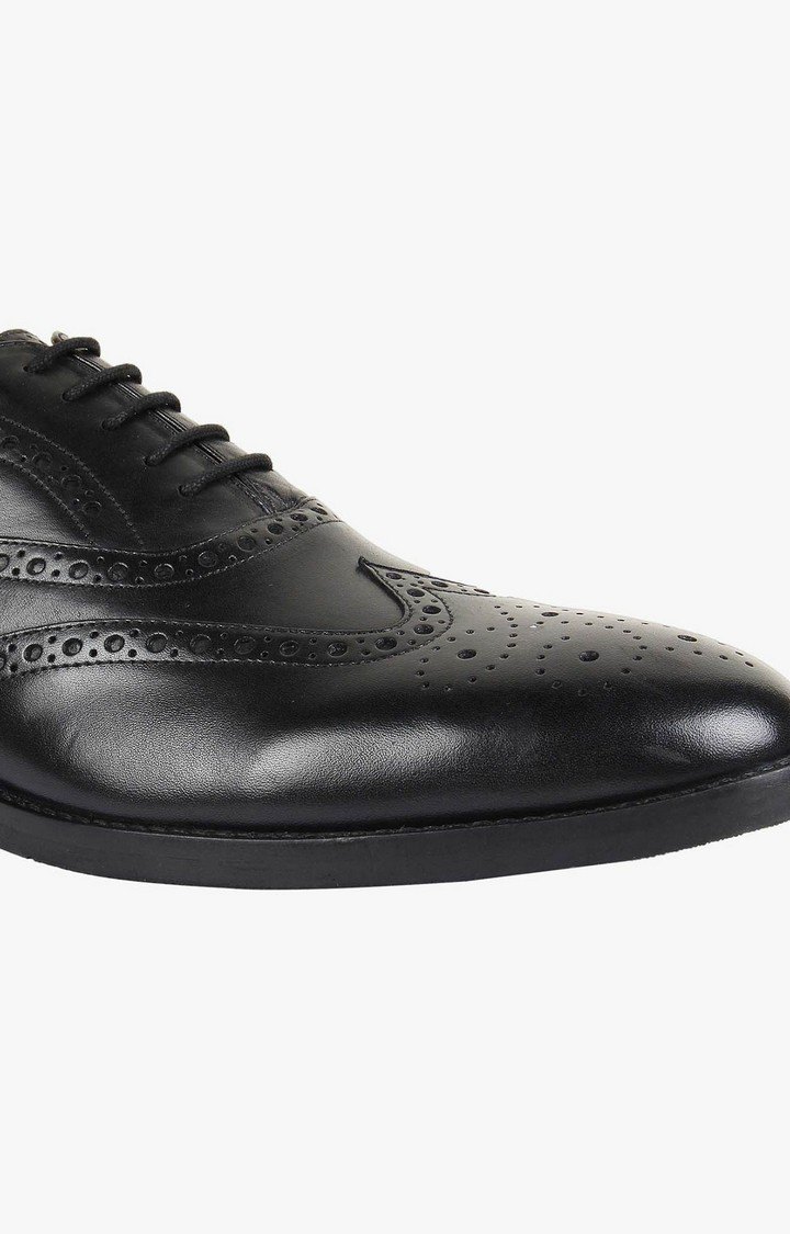Chloe Black Tie-Ups & Dress Loafers
