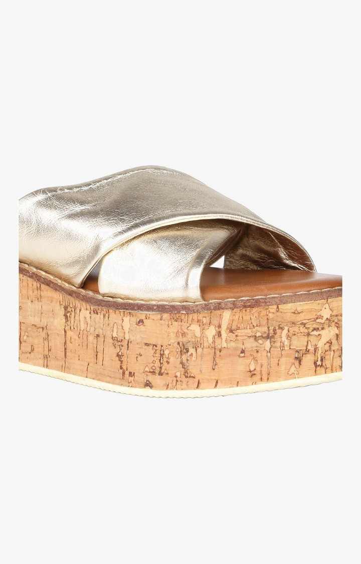 Tardy Gold Wedges