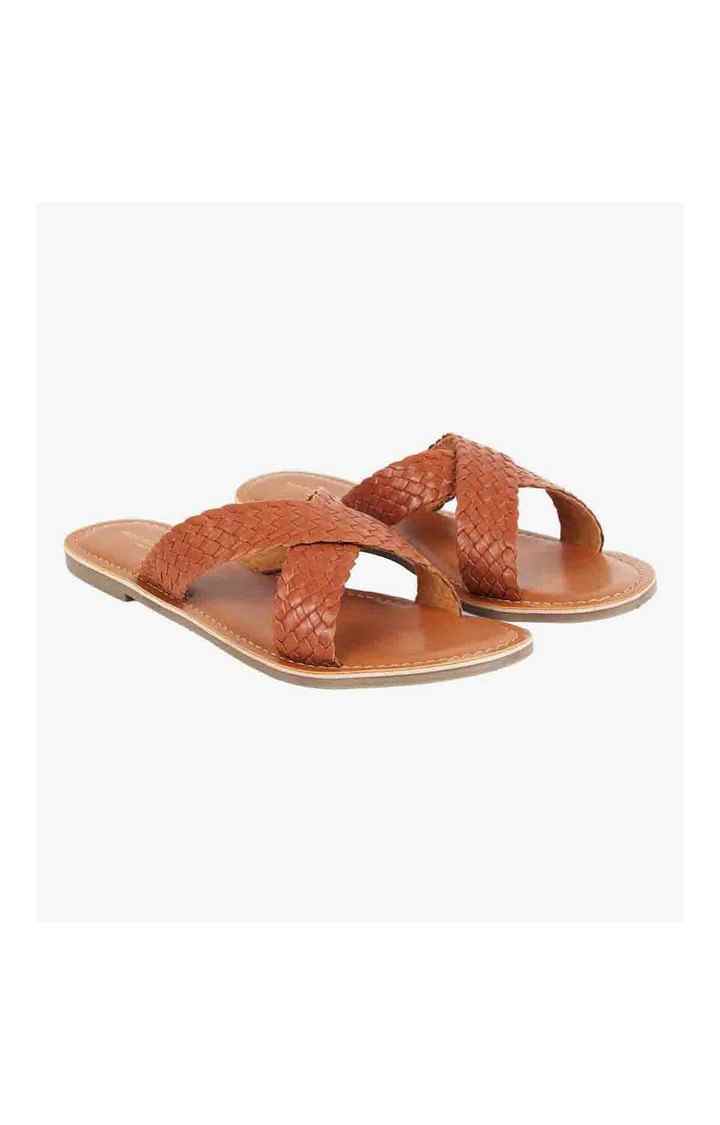 Byla Brown Flats