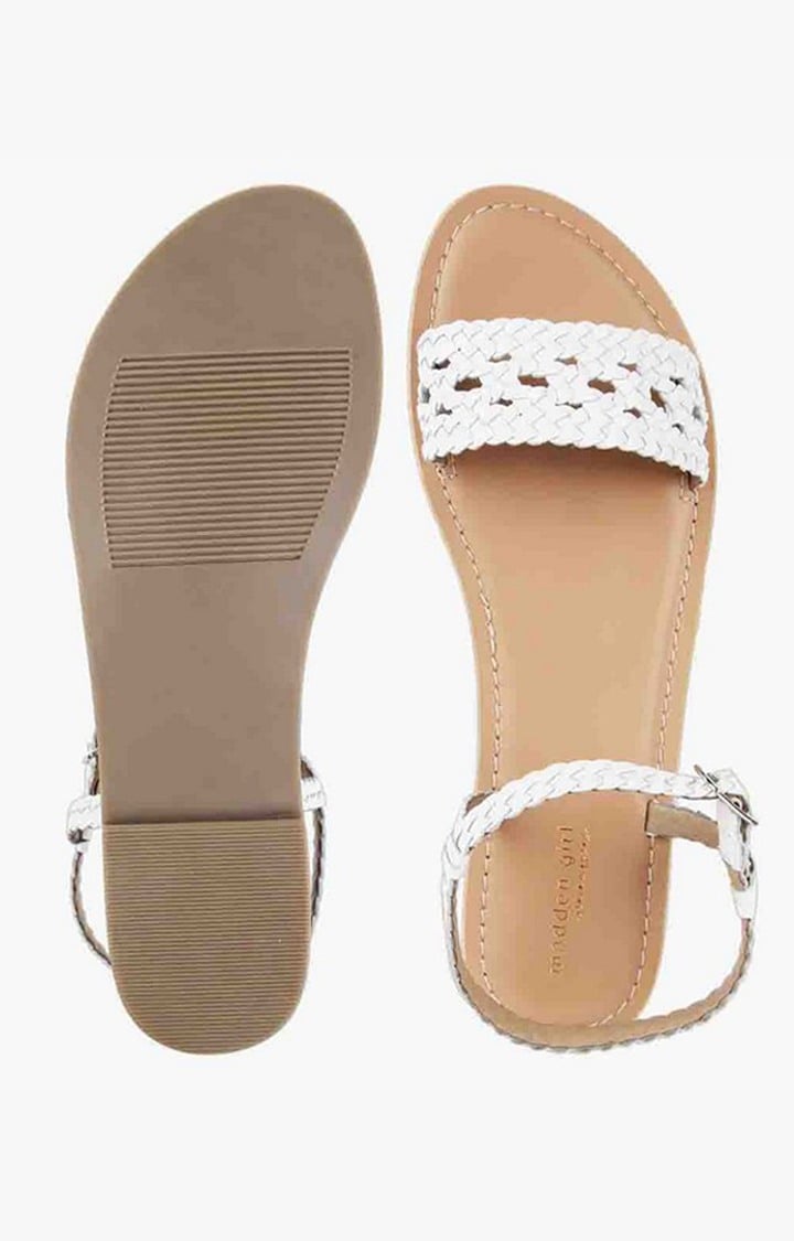 Dua White Flats