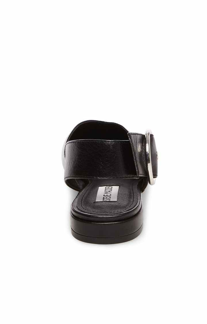 Courtney Black Closed Flats & Ballerinas