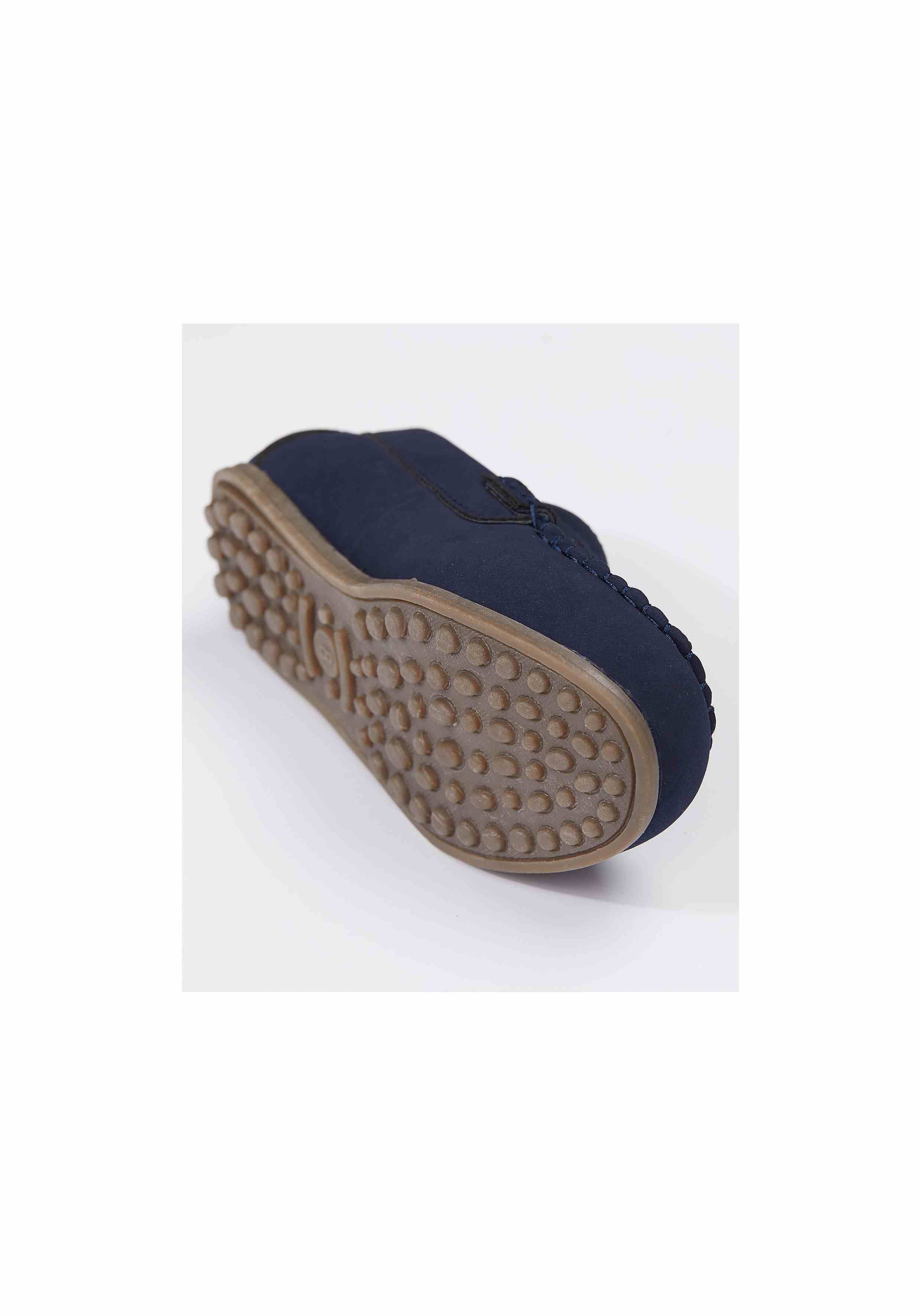 https://cdn.fynd.com/v2/falling-surf-7c8bb8/fyprod/wrkr/products/pictures/item/free/original/000000410150885001/pUB4Gwswkx-VD886-4.jpg