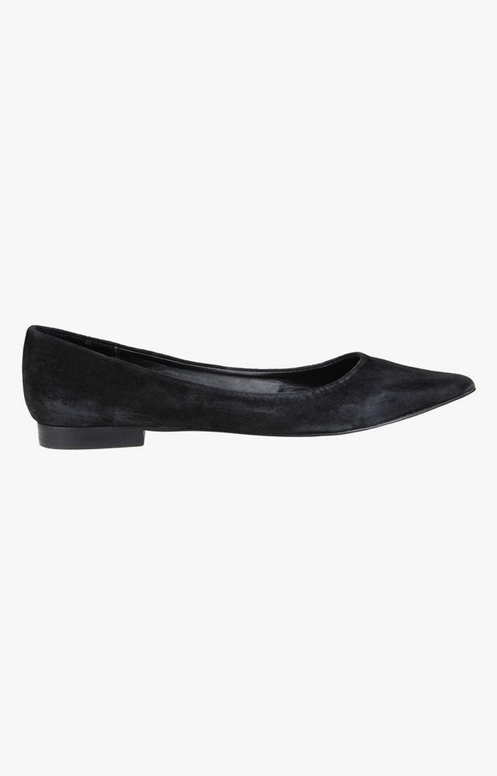 Otisly Black Closed Flats & Ballerinas