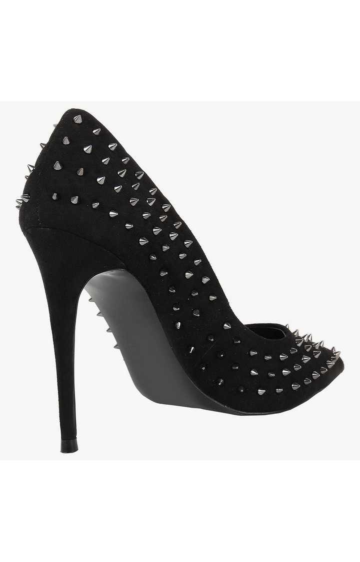 Daisie-S Black Pumps