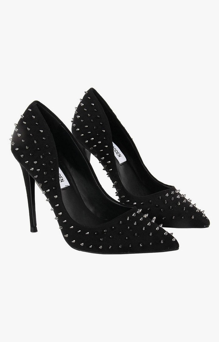 Daisie-S Black Pumps