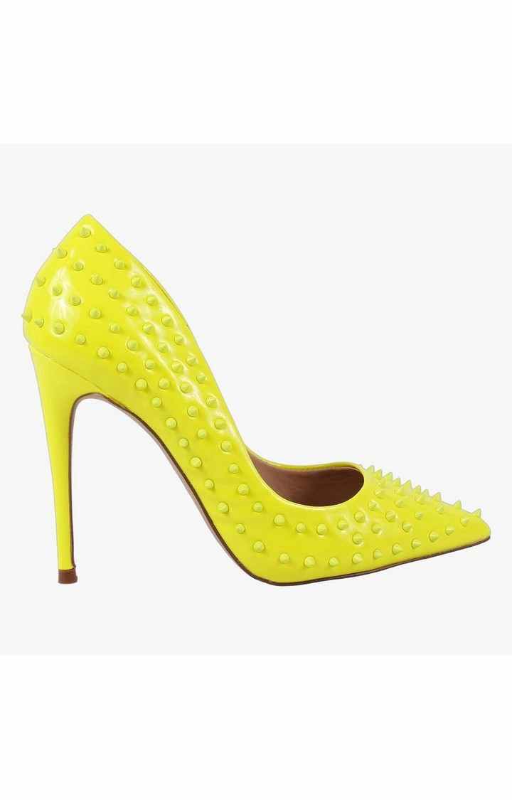 Daisie-S Yellow Pumps
