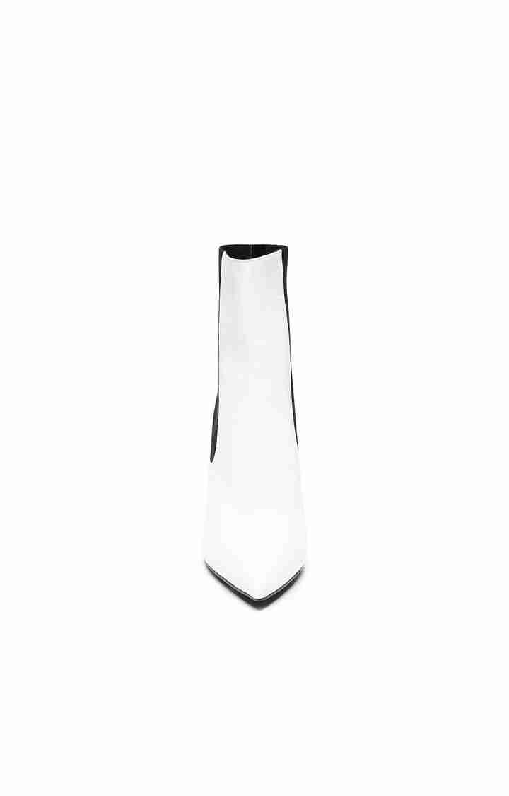 Divinity White Boots
