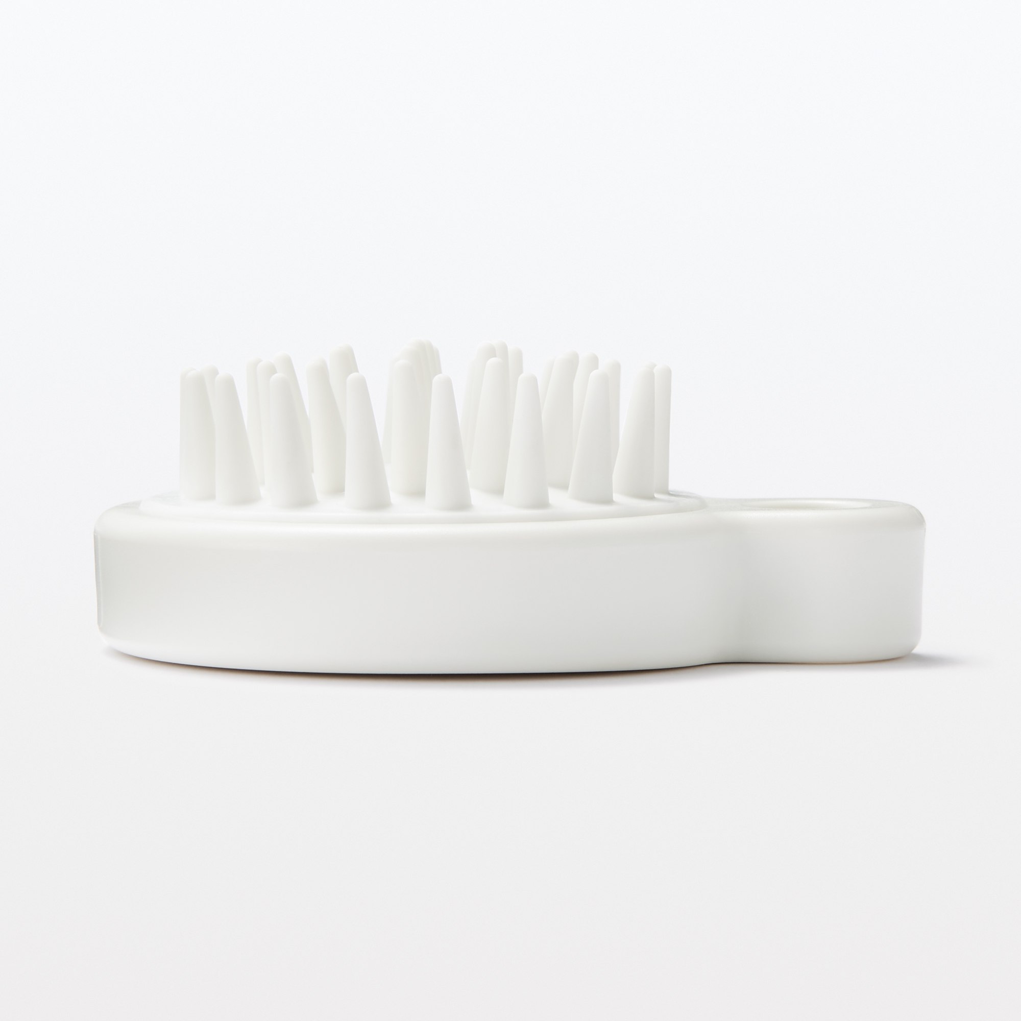 POLYPROPYLENE SCALP CARE BRUSH