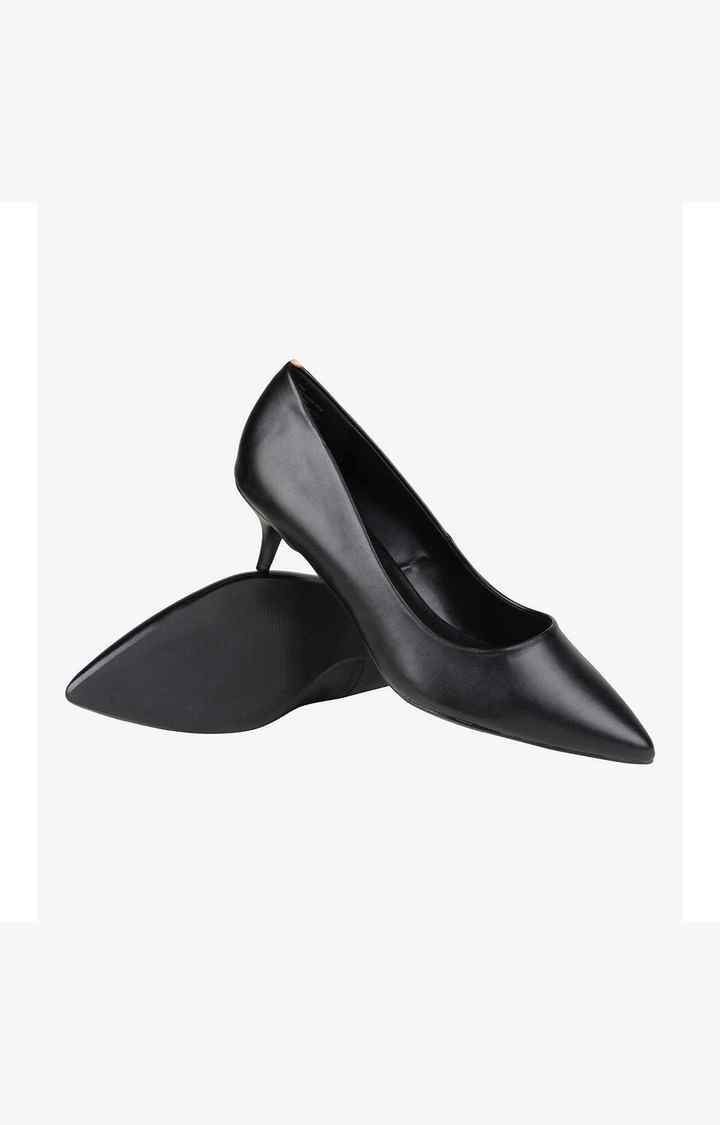 Pina Black Pumps
