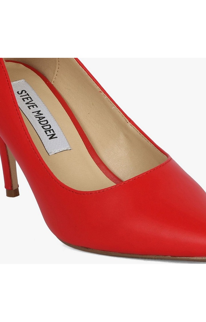 Bari Red Pumps