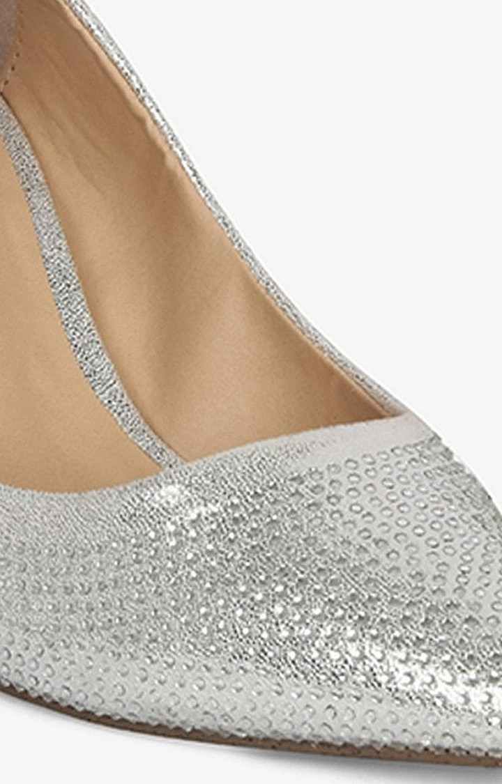 Mandi-R Silver Pumps