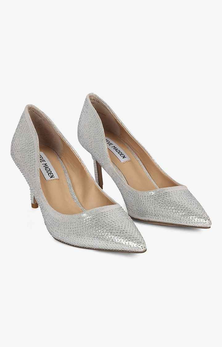 Mandi-R Silver Pumps