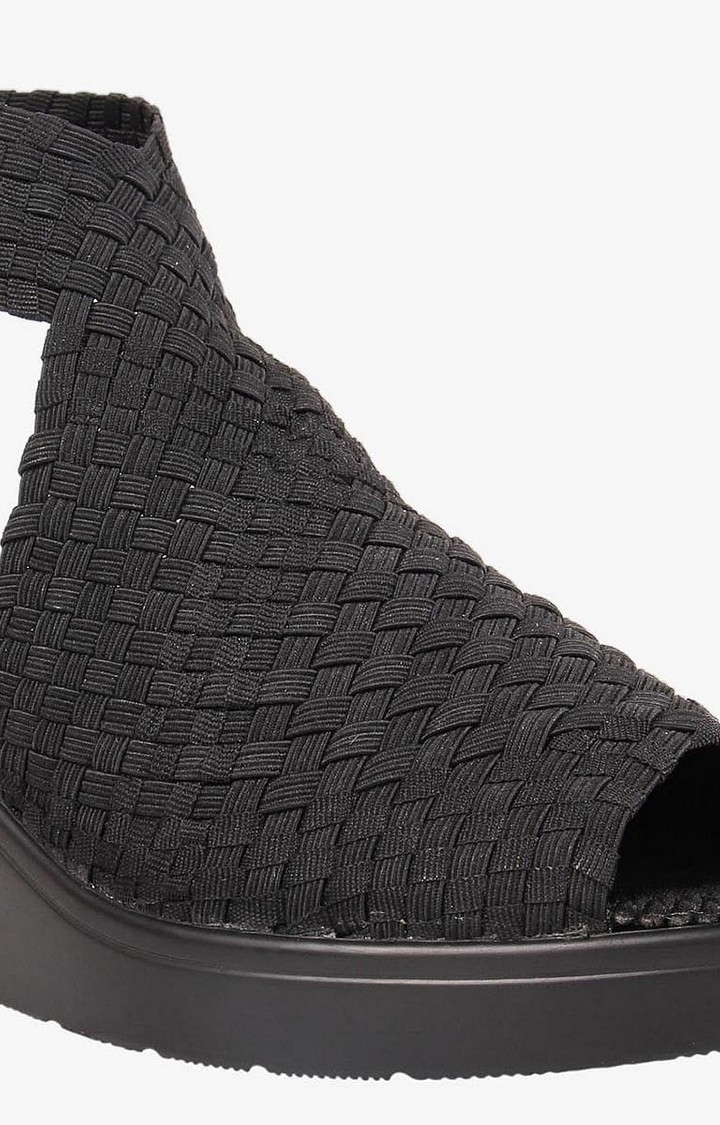 Nc-Ace Black Wedges