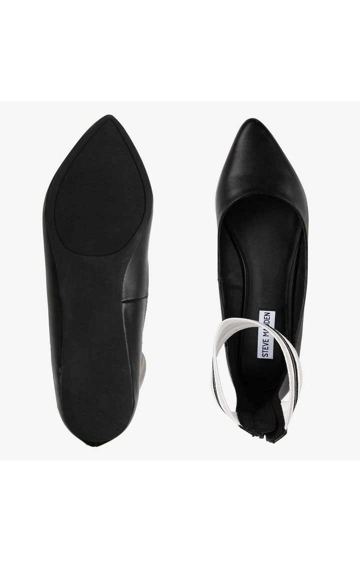 Amaze Black Closed Flats & Ballerinas