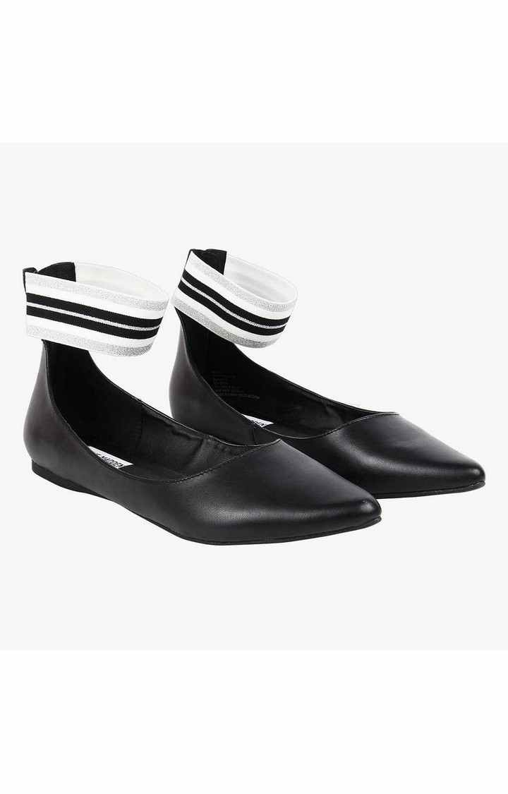 Amaze Black Closed Flats & Ballerinas
