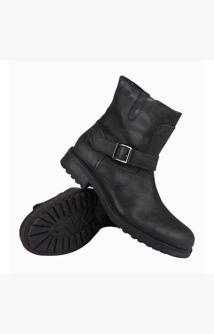 Buckk Black Boots