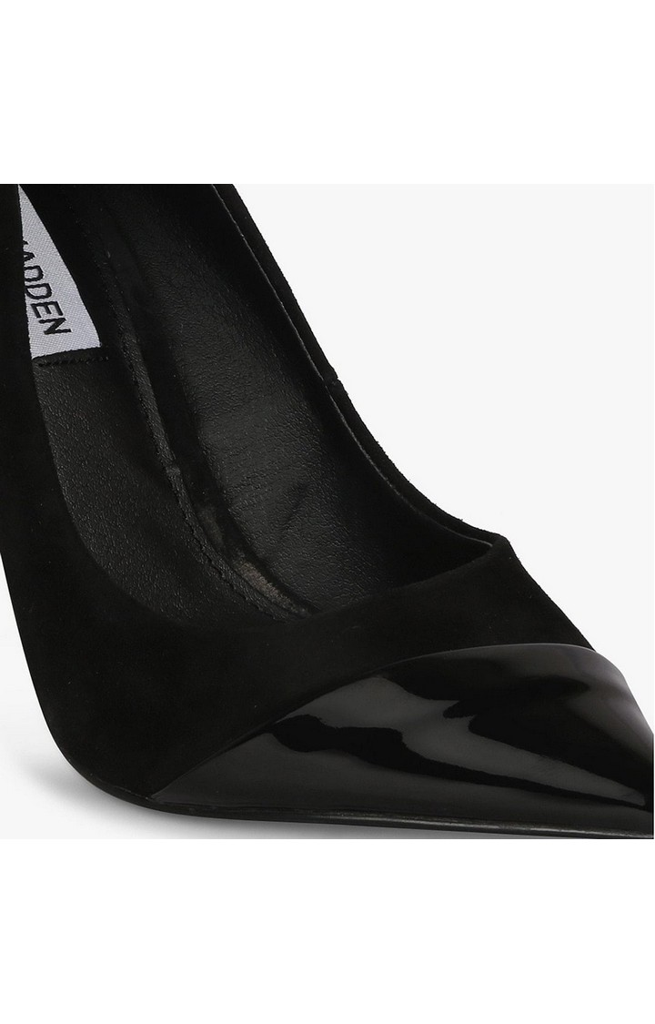 Dalia Black Pumps