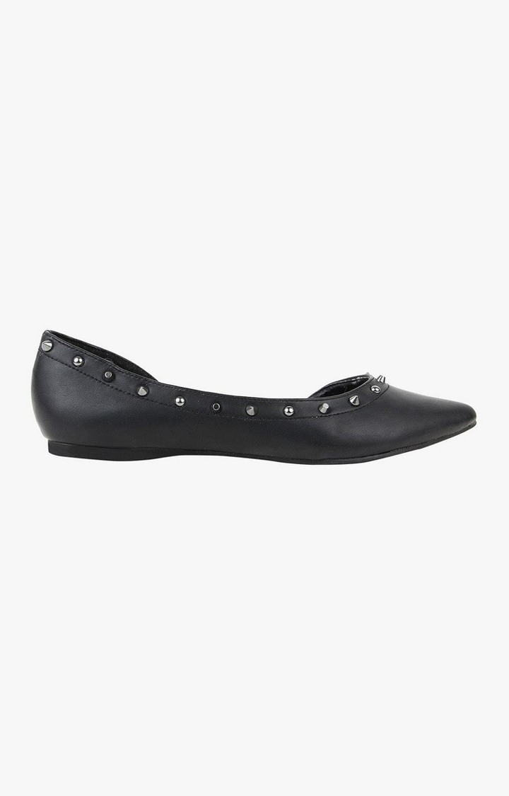 Ester Black Closed Flats & Ballerinas