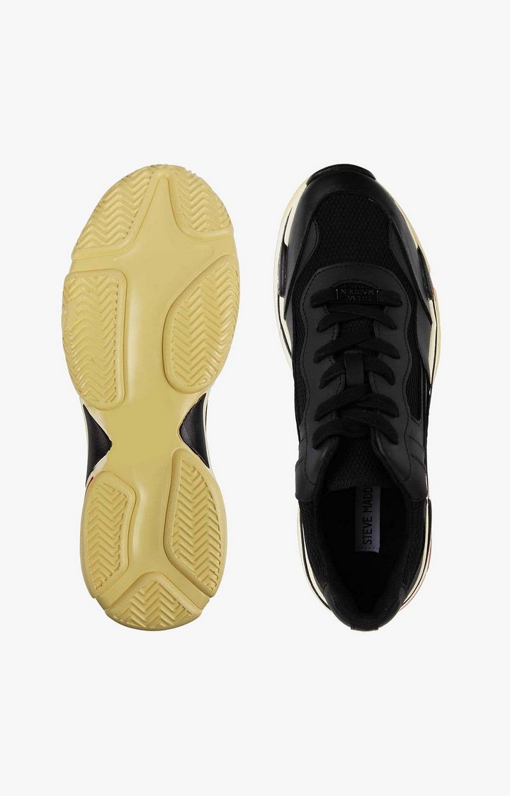 Nassau Black Sneakers