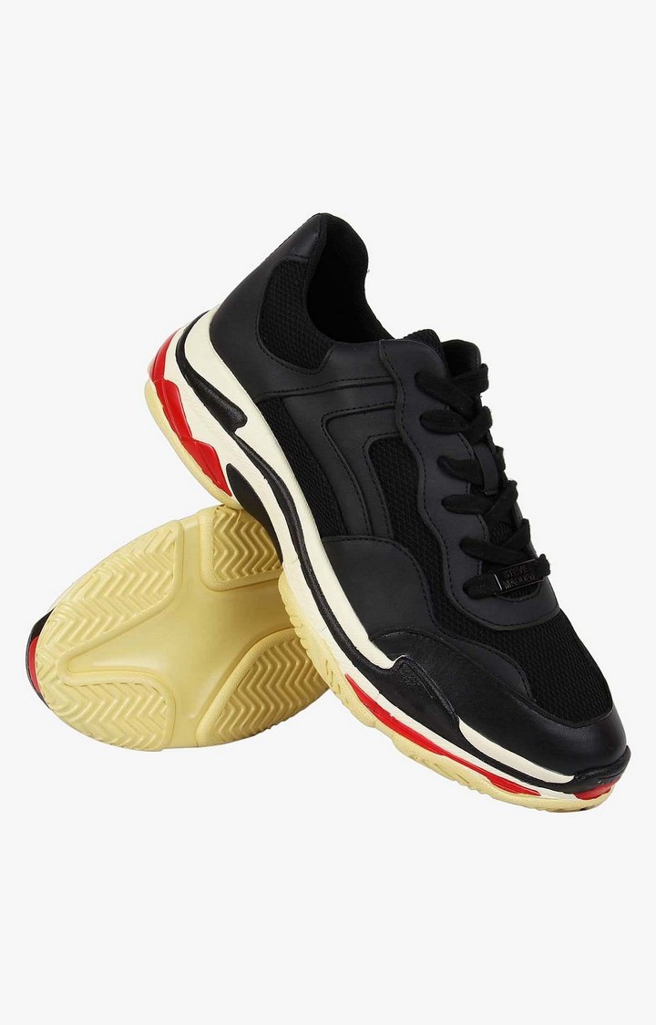Nassau Black Sneakers