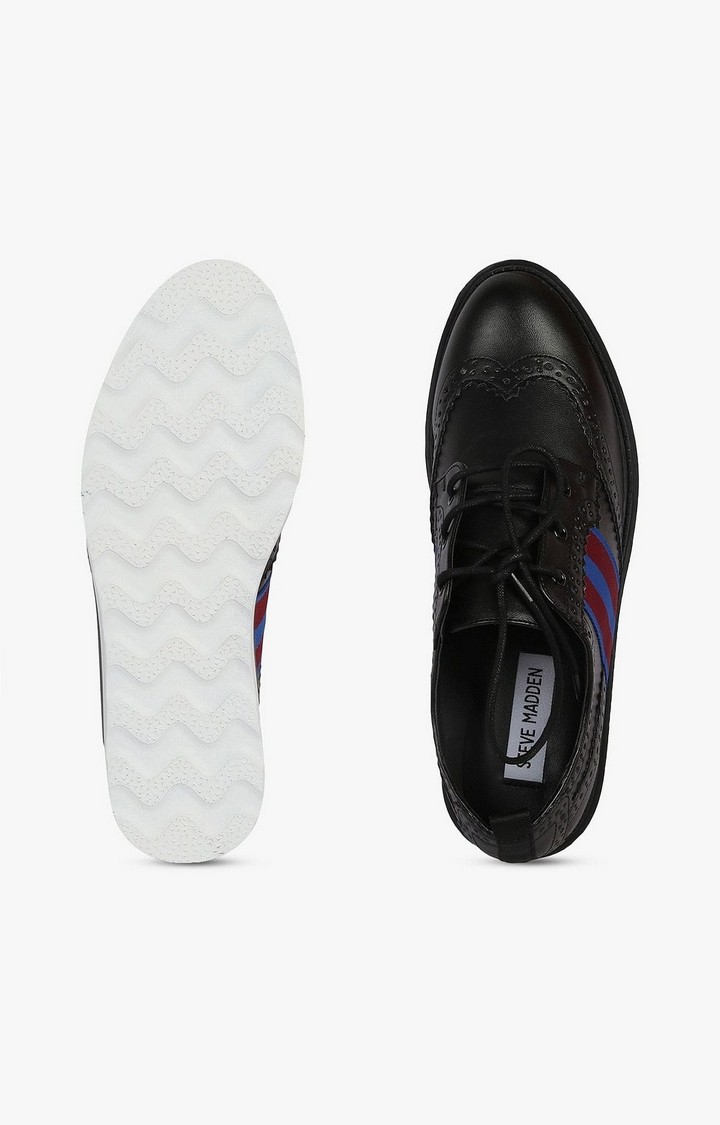 Standard Black Sneakers