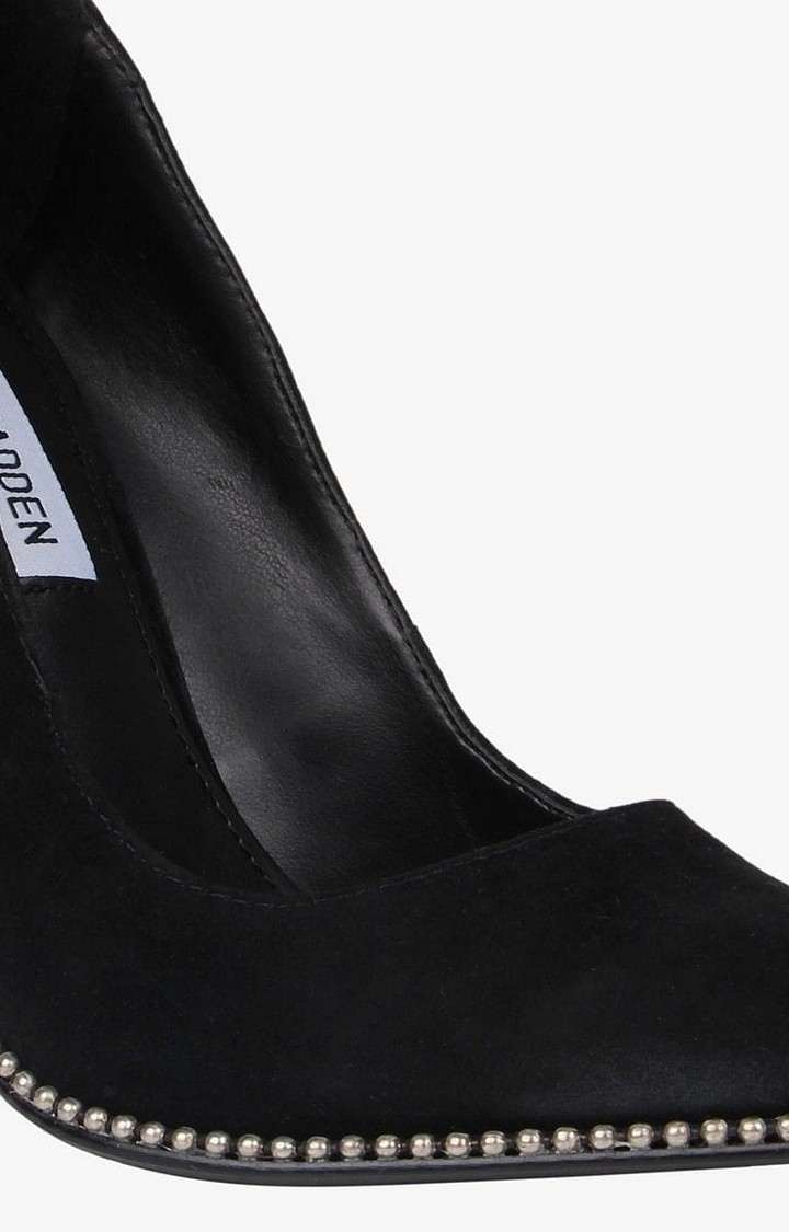 Stellar Black Pumps